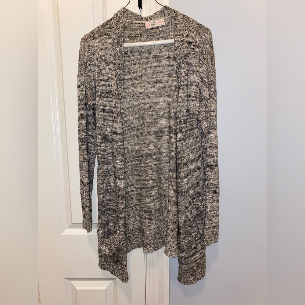 Ladies Cardigan Sz Medium Greyish